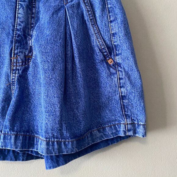 Vintage High Waisted Pleated Blue Denim Retro Shorts Cotton Made in Hong Kong - Picture 4 of 11